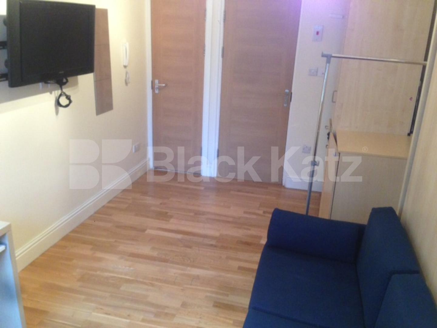 			New Instruction, Studio Apartment, 1 bath, 1 reception Studio			 Greville Street , Hatton Garden/ Farringdon/Holborn